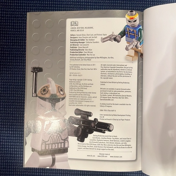 Lego Star Wars Character Encyclopedia 2011 - Picture 4 of 6